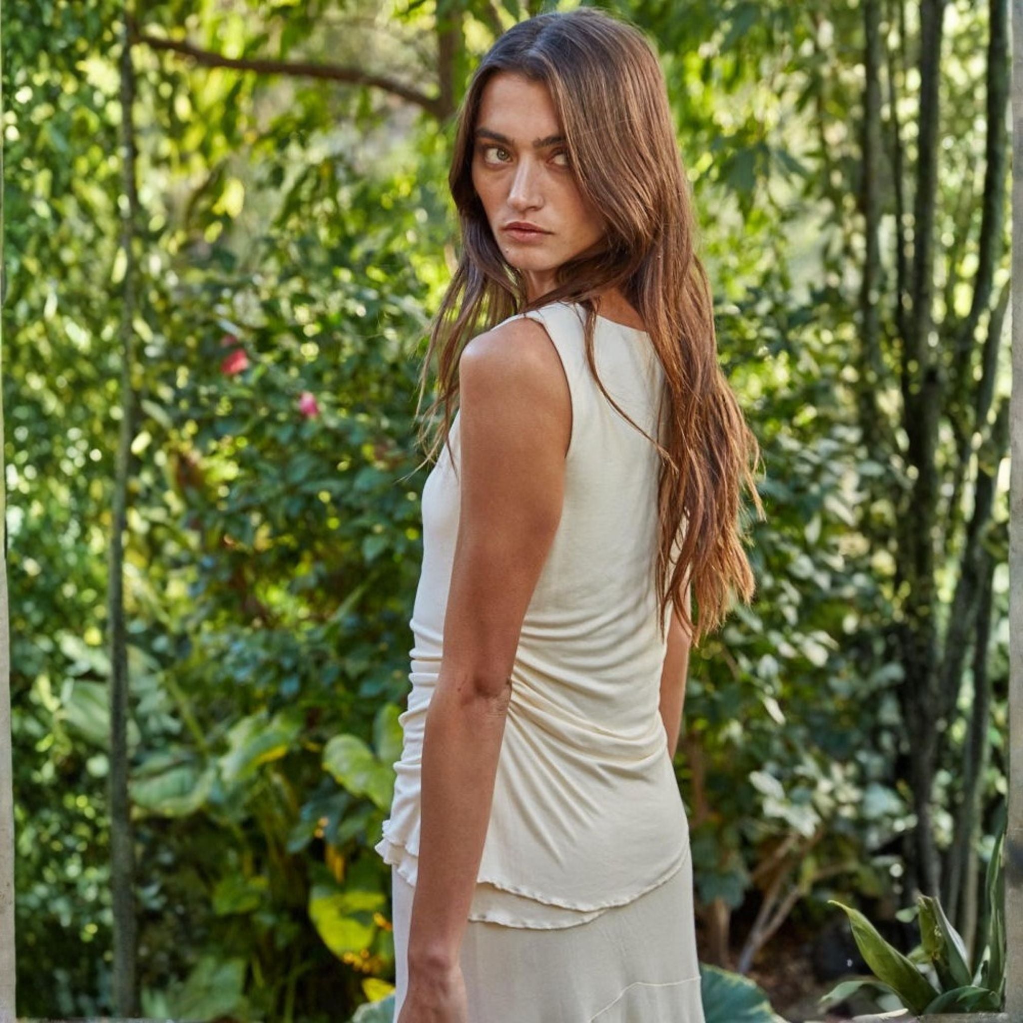 Muse Elastic Waist Lettuce Edge Midi Skirt